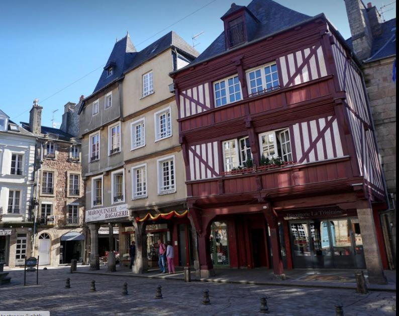 Eglantine Appartement Centre Historique De Dinan Esterno foto
