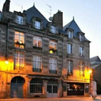 Eglantine Appartement Centre Historique De Dinan Esterno foto
