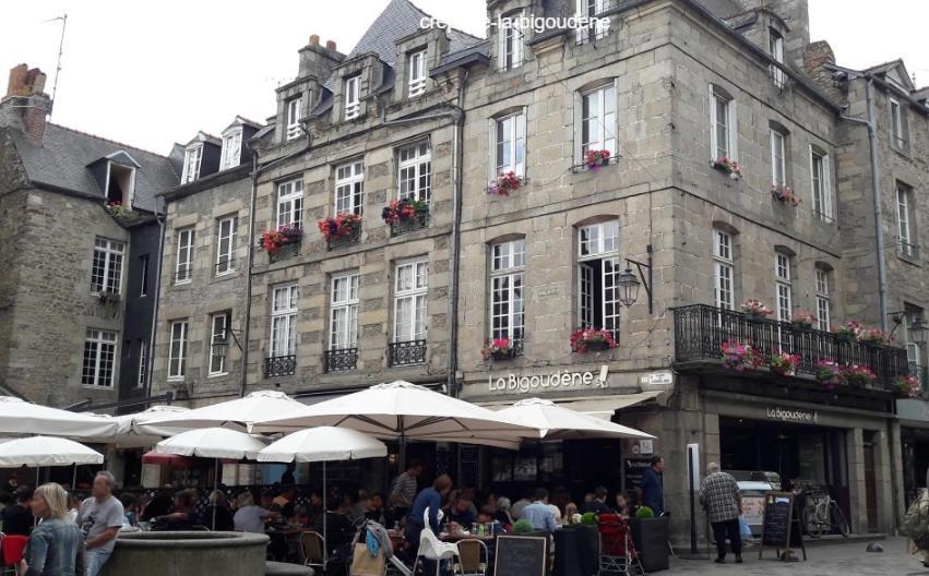 Eglantine Appartement Centre Historique De Dinan Esterno foto